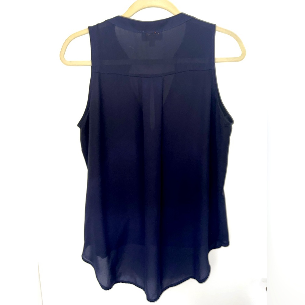 Sleeveless Navy tunic top, size L used